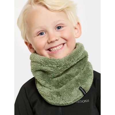 Varmt fleece halstørklæde til børn, der er vindtæt og perfekt til at holde dem varme på efterårsdage