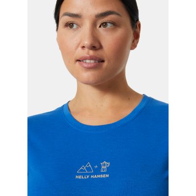 Helly Hansen Women's Skog Recycled Graphic T-Shirt i blå med beige print på fronten