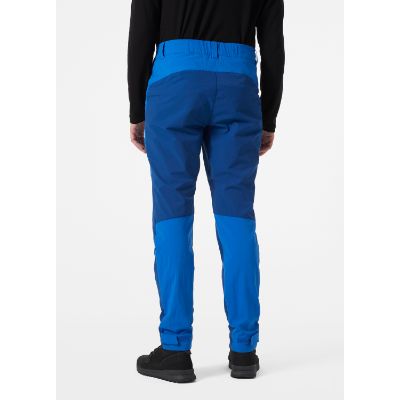 Helly Hansens Men’s Vika Tur Pants 2.0. Med ergonomisk formede knæ og et indstikket skridt tilbyder disse bukser en enestående bevægelsesfrihed og komfort. Praktiske håndlommer og en lynlåslomme på låret.