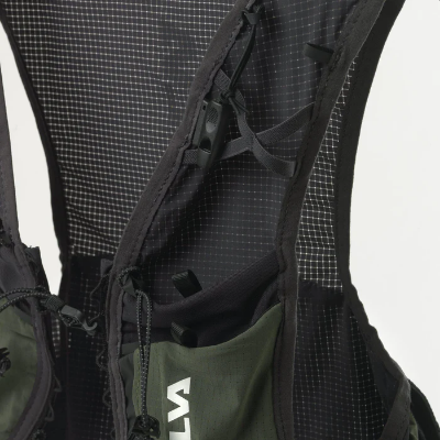 se-billede-strive_fly_vest_green_detail_2_3.png