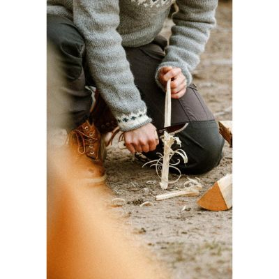 finn_blackblade_s_ash_wood_grain_edit__pe03_14083_77ac9ef6ae56c3de4f833e5559e9ecfc.jpg